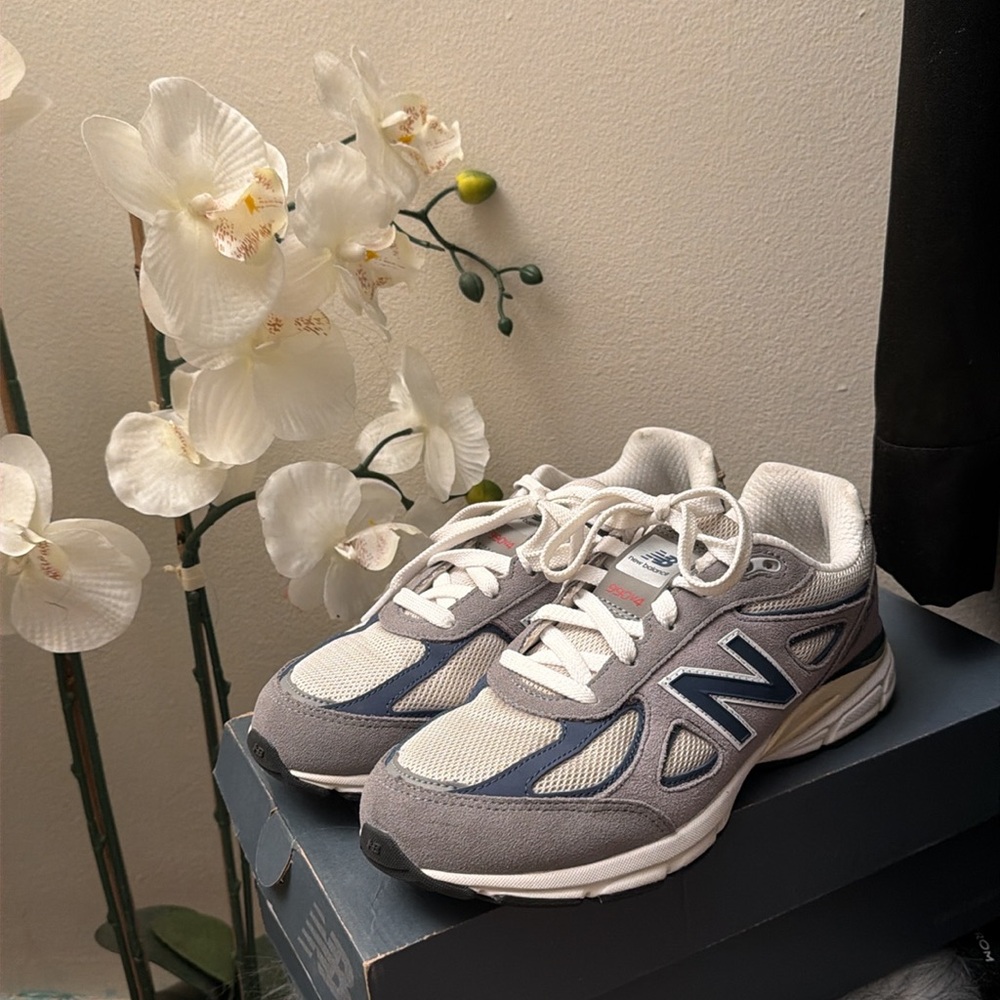 New Balance Kids Sneakers in Gray and White